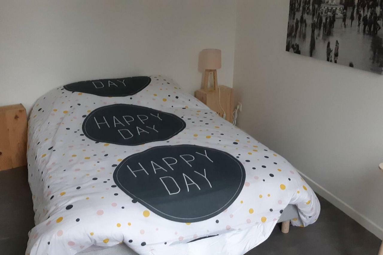 Elbeuf Etage 1 Sweet Home Netflix Wifi エクステリア 写真